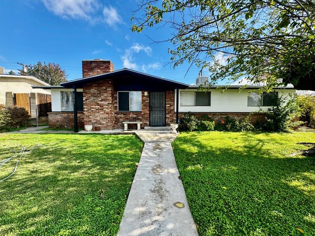 2901 Wenatchee Avenue, Bakersfield, CA 93306