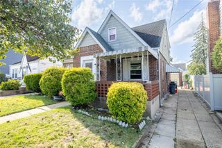 1035 Wool Avenue, Franklin Square, NY 11010