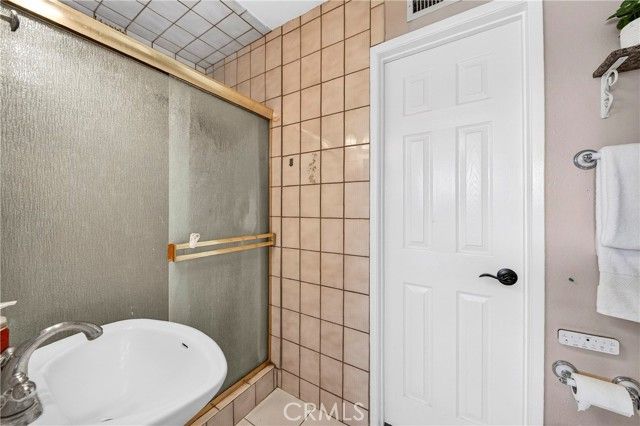 1041 Derry Street, La Habra, CA 90631