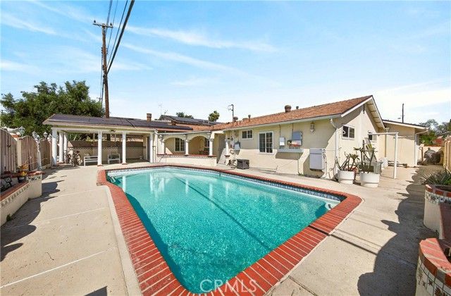 1041 Derry Street, La Habra, CA 90631