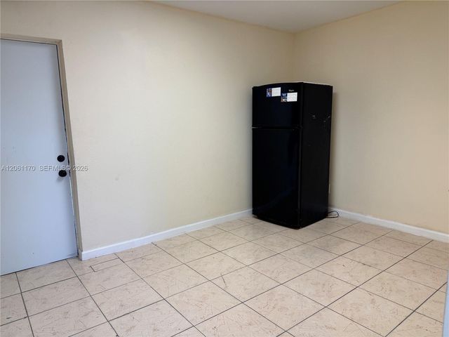 1605 NW 95th St, Miami, FL 33147