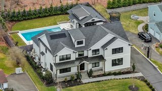 1613 Rising Way, Westfield Town, NJ 07090