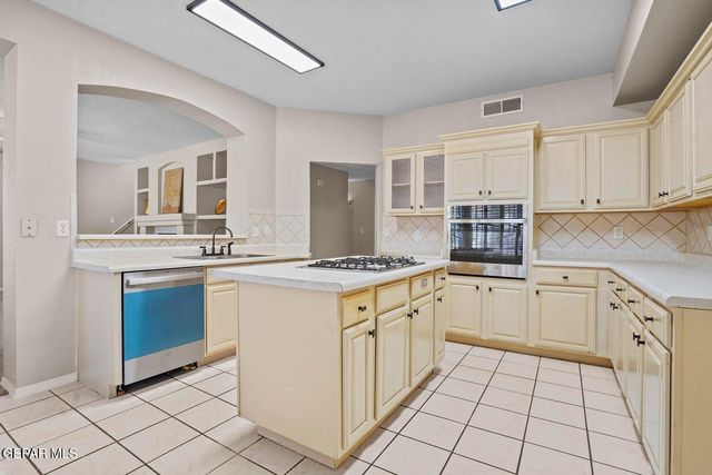 13701 Paseo Del Mar Drive, Horizon City, TX 79928