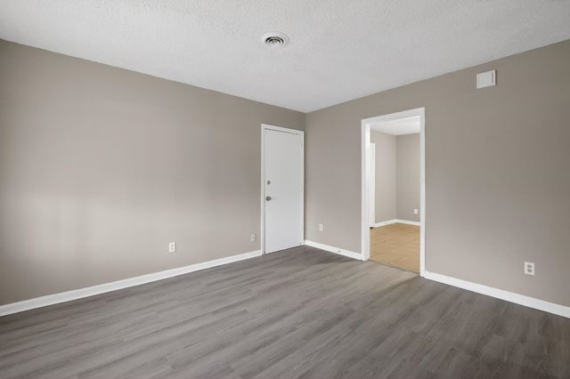 4736 APPLESTONE ST, Memphis, TN 38109