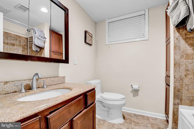 6617 13TH PL NW, Washington, DC 20012