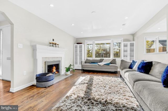 6617 13TH PL NW, Washington, DC 20012