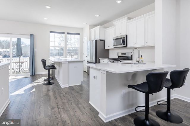 18 FOUNDRY BLVD, Mount Holly, NJ 08060