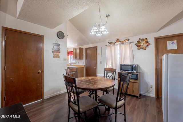 1576 DICK MAYERS Drive, El Paso, TX 79936
