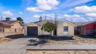 1576 DICK MAYERS Drive, El Paso, TX 79936