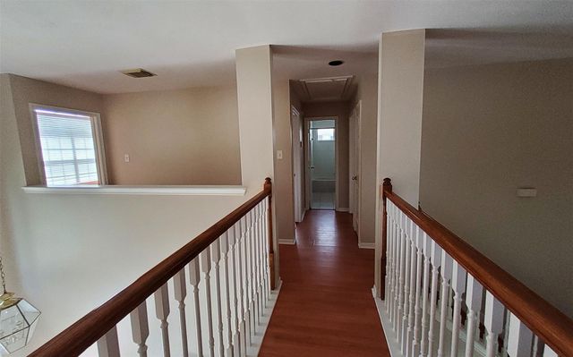 2707 Sun Beam Court, Pearland, TX 77584