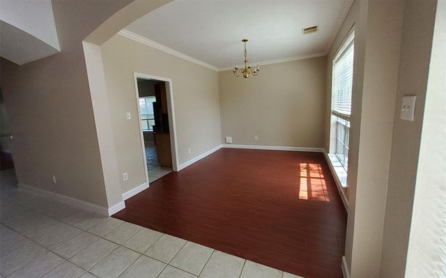2707 Sun Beam Court, Pearland, TX 77584