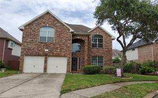 2707 Sun Beam Court, Pearland, TX 77584
