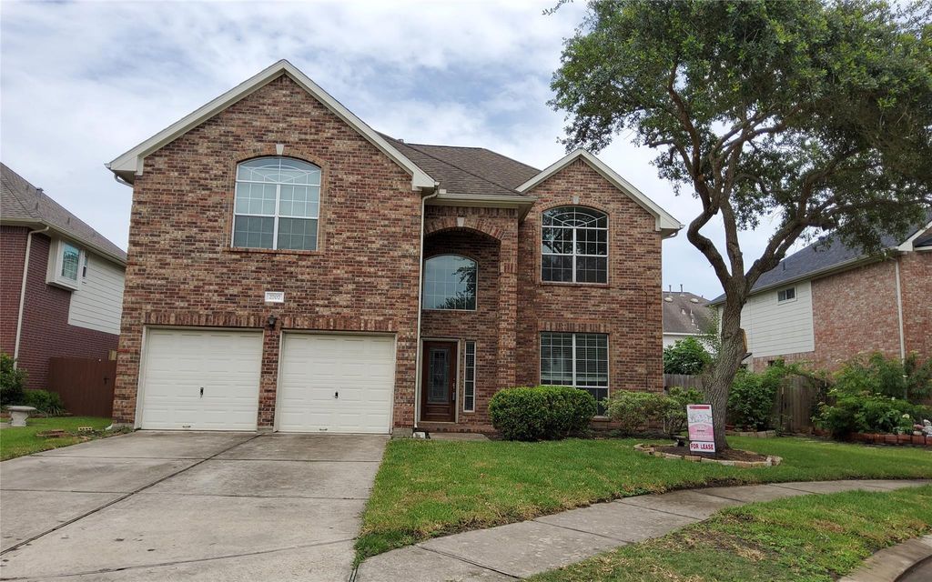 2707 Sun Beam Court, Pearland, TX 77584