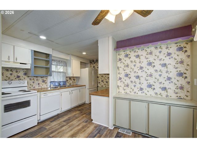15509 Se MILL PLAIN Blvd 31, Vancouver, WA 98684
