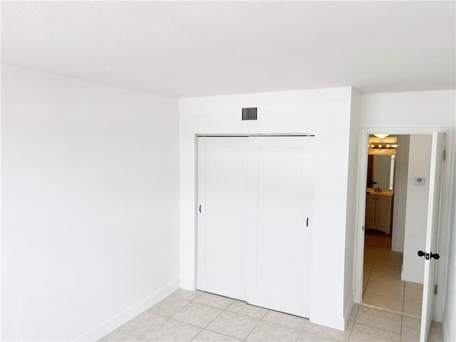 3710 NW 21st Street 408, Lauderdale Lakes, FL 33311