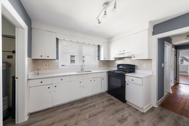 528 Ferry St, Everett, MA 02149