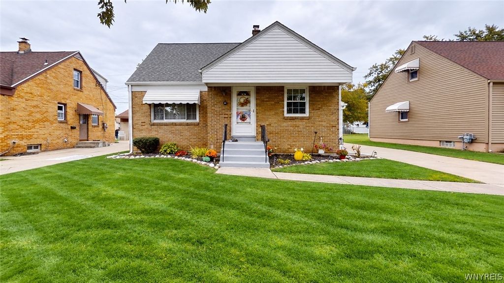 84 Kemp Avenue, Cheektowaga, NY 14225