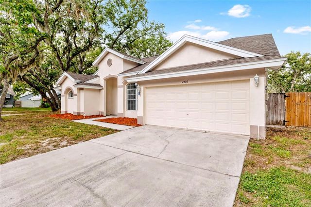2302 LYNCREST COURT, Valrico, FL 33596