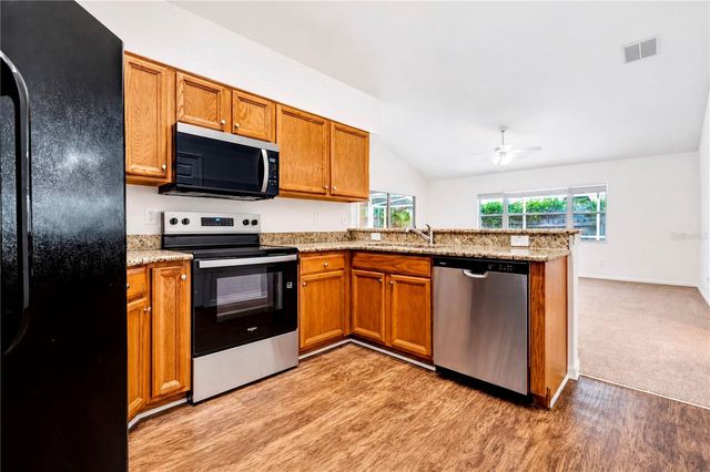 2302 LYNCREST COURT, Valrico, FL 33596