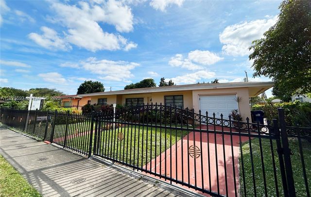 1140 NE 204th St, Miami, FL 33179