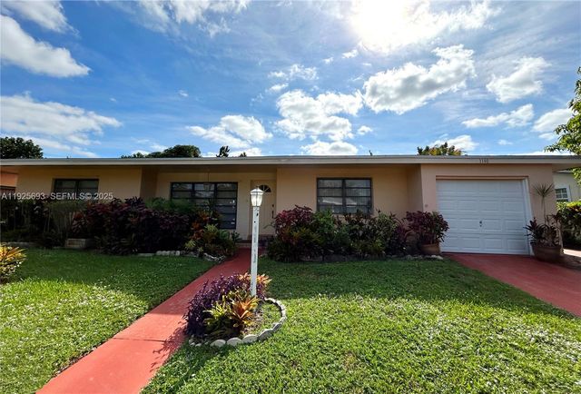 1140 NE 204th St, Miami, FL 33179