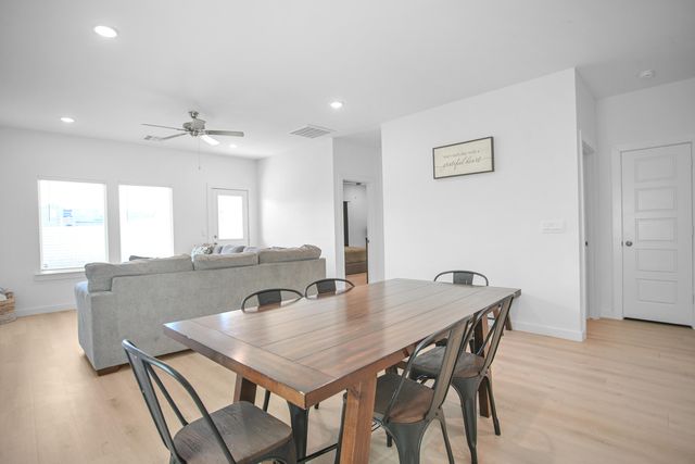 613 14th Street, Wolfforth, TX 79382