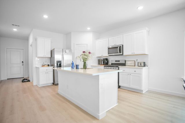 613 14th Street, Wolfforth, TX 79382