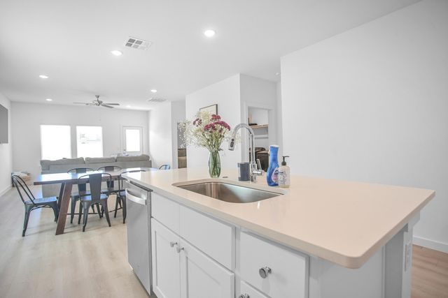 613 14th Street, Wolfforth, TX 79382