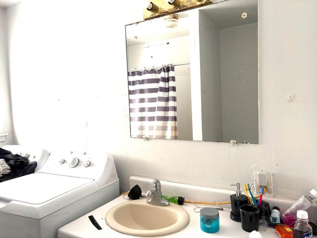 1214 E Broadway Street, Brownfield, TX 79316