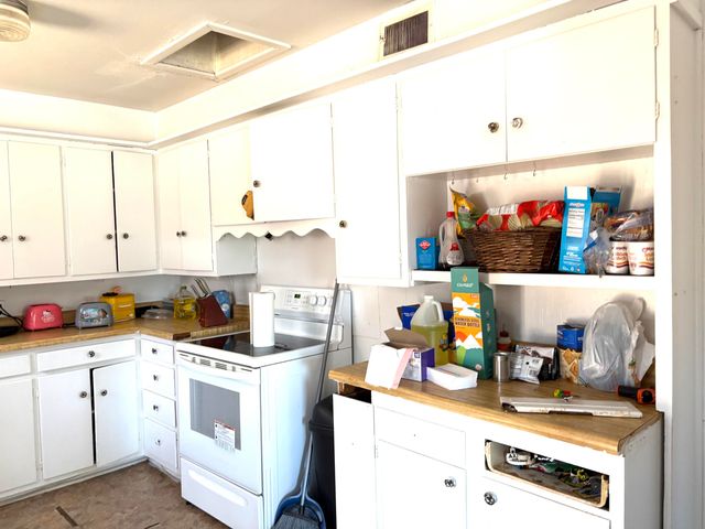 1214 E Broadway Street, Brownfield, TX 79316