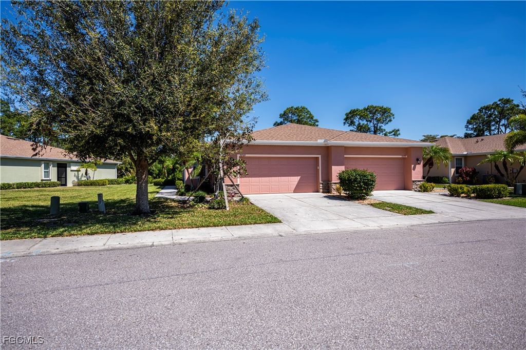 20569 Chestnut Ridge DR, North Fort Myers, FL 33917