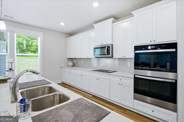 2 Whites Pond Road, Moreland, GA 30259