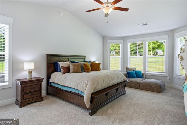 2 Whites Pond Road, Moreland, GA 30259