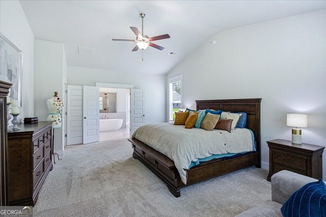 2 Whites Pond Road, Moreland, GA 30259