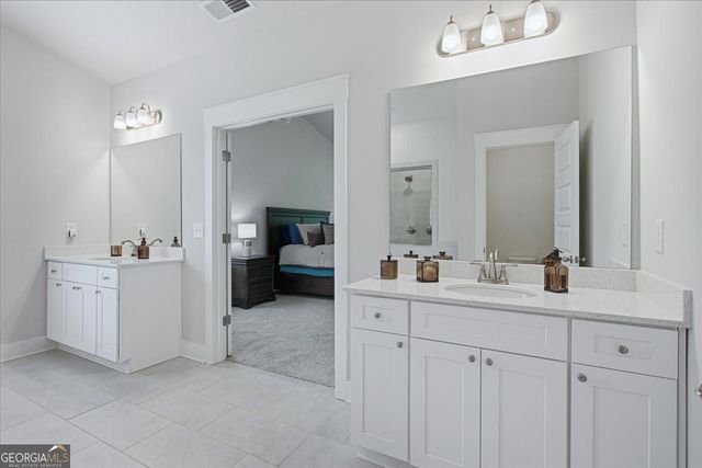 2 Whites Pond Road, Moreland, GA 30259