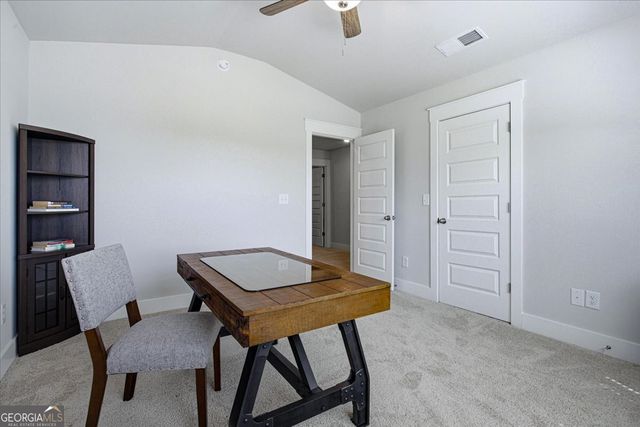2 Whites Pond Road, Moreland, GA 30259