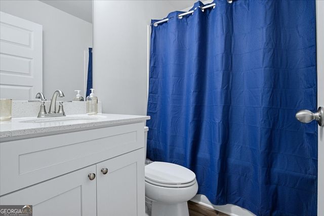2 Whites Pond Road, Moreland, GA 30259