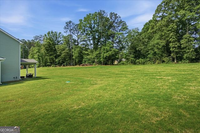 2 Whites Pond Road, Moreland, GA 30259