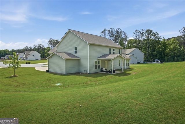 2 Whites Pond Road, Moreland, GA 30259