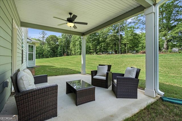 2 Whites Pond Road, Moreland, GA 30259