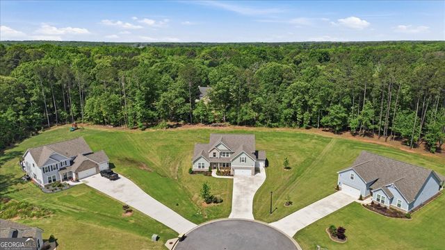 2 Whites Pond Road, Moreland, GA 30259
