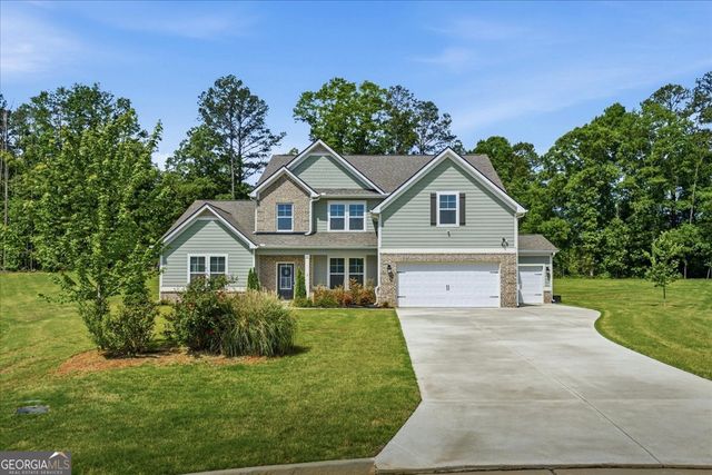 2 Whites Pond Road, Moreland, GA 30259
