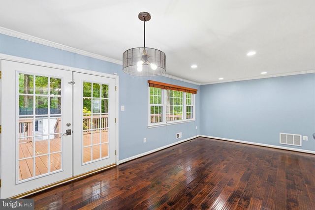 12017 WILLIAM AND MARY CIR, Woodbridge, VA 22192