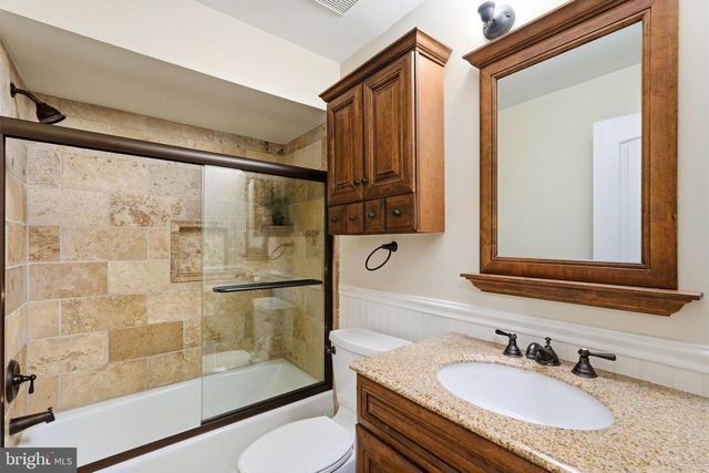 12017 WILLIAM AND MARY CIR, Woodbridge, VA 22192