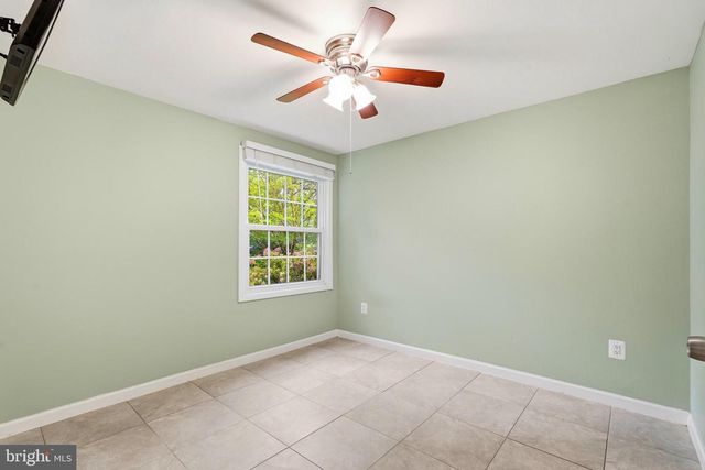 12017 WILLIAM AND MARY CIR, Woodbridge, VA 22192