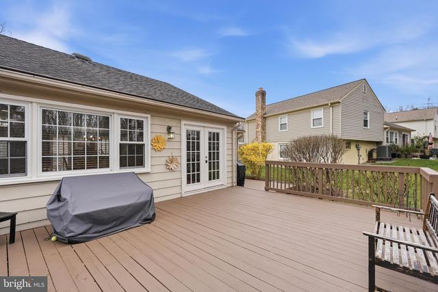 12017 WILLIAM AND MARY CIR, Woodbridge, VA 22192