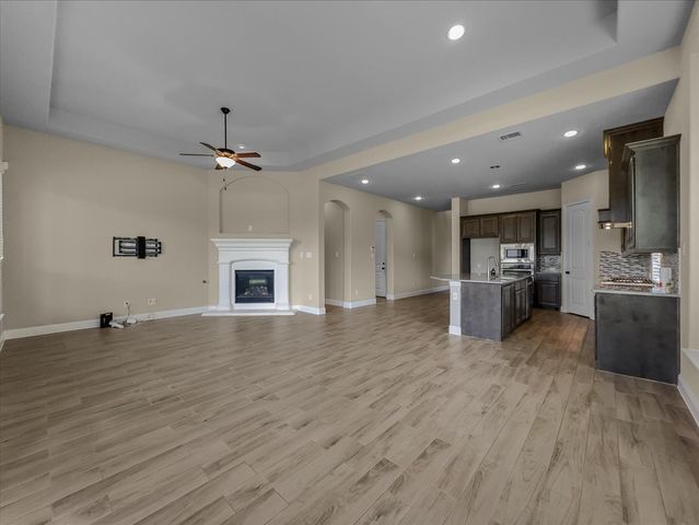 3401 Willow Brook Drive, Mansfield, TX 76063