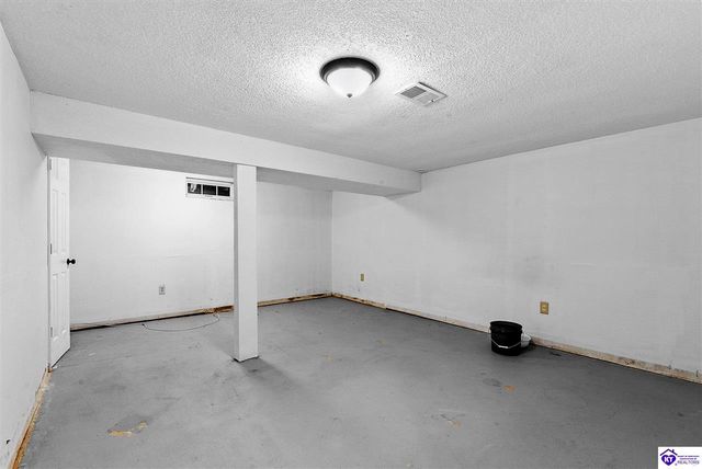 2911 Liberty Street, Radcliff, KY 40160
