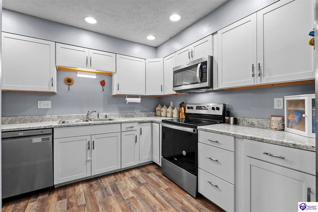 2911 Liberty Street, Radcliff, KY 40160
