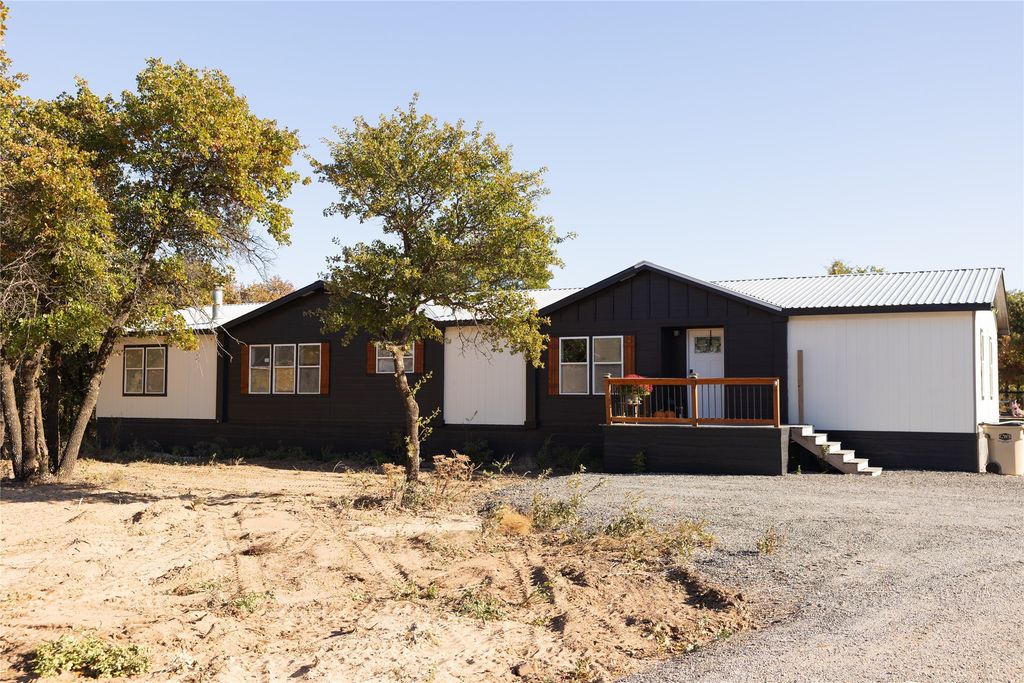 5507 Private Road 365, Hawley, TX 79525